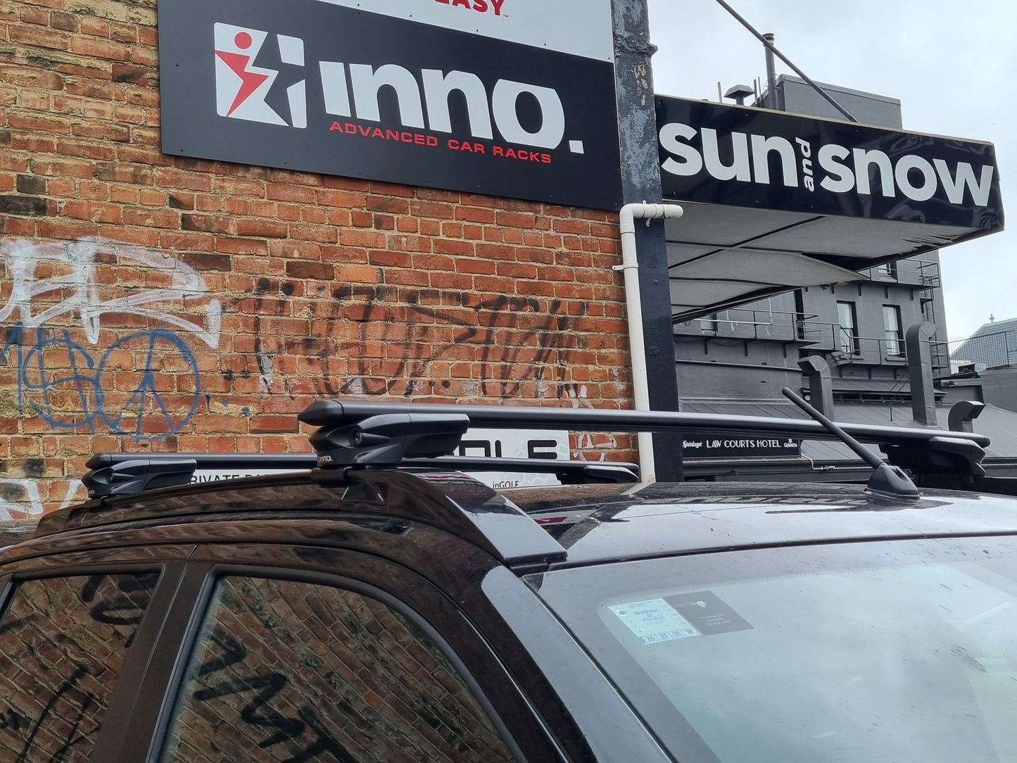 Inno XS450 ThroughBar Rack For 2024 Triton