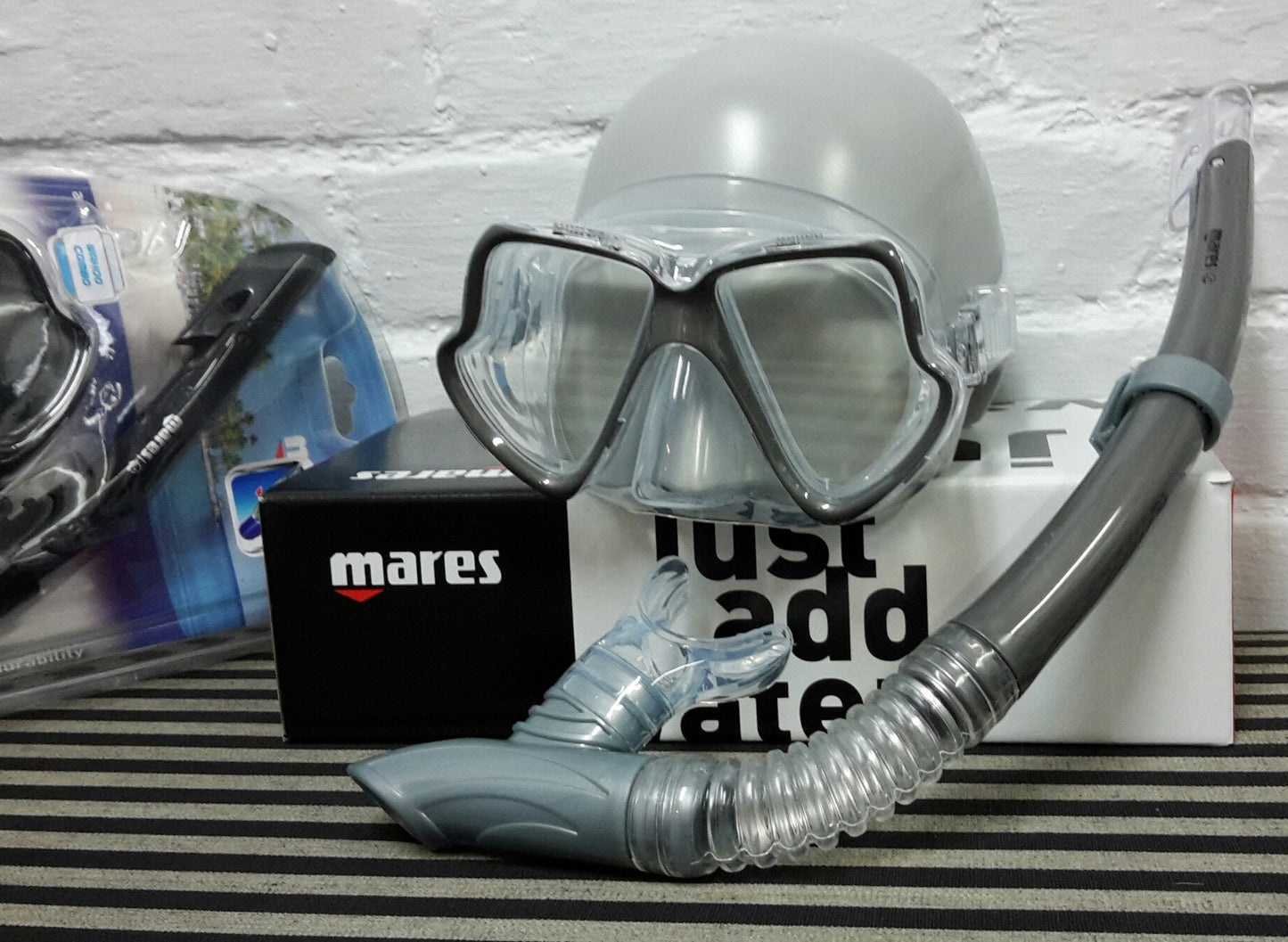 Mares Wahoo Silicone Mask and Snorkel Set - Sun And Snow