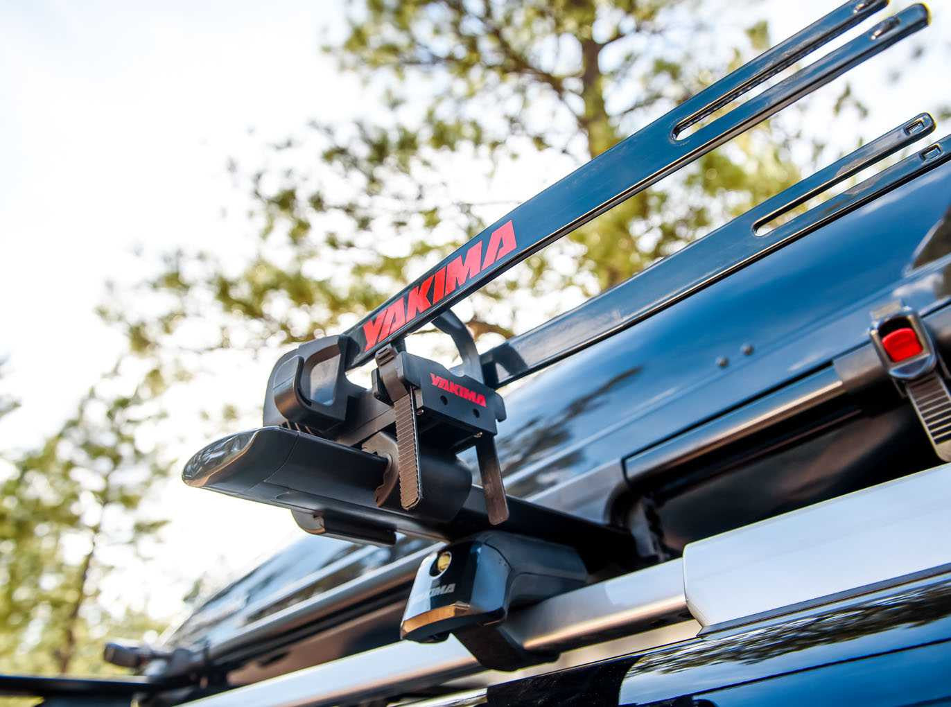 Yakima Wheelhouse Wheel Carrier - Sun And Snow